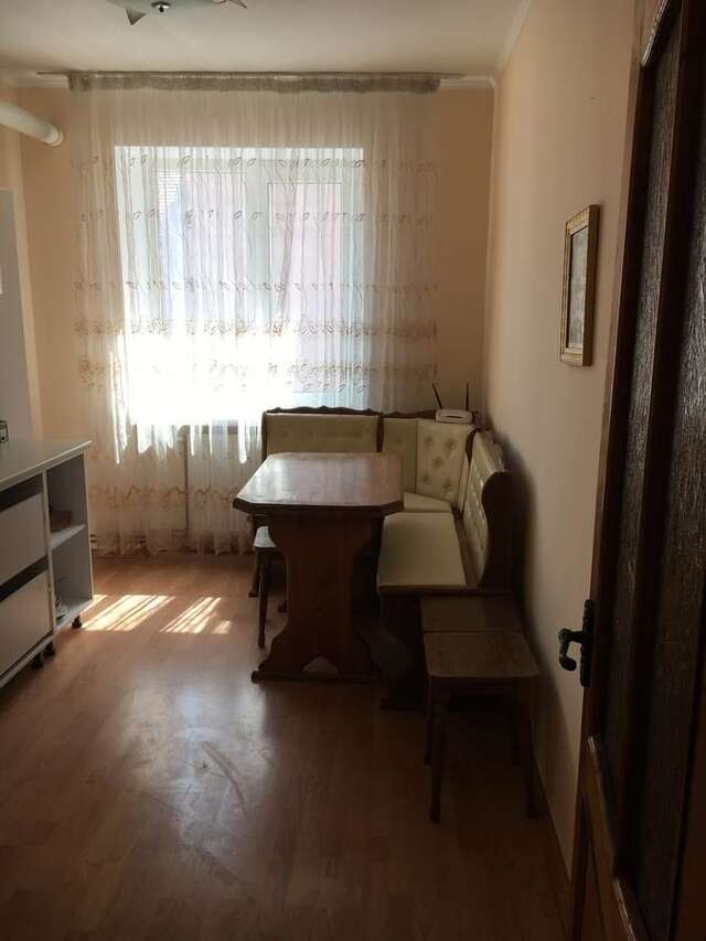 Апартаменты Galytska Apartment Ивано-Франковск-4